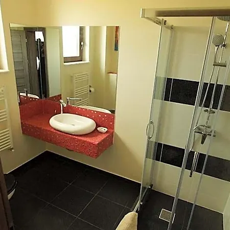 Hotel Fara Nume